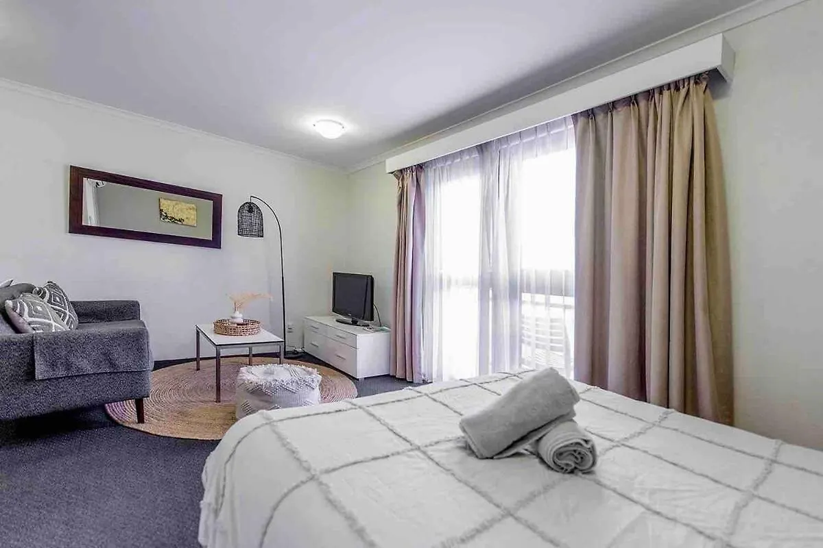 Lejlighed Cozy Resort With Free Parking In Cbd Adelaide
