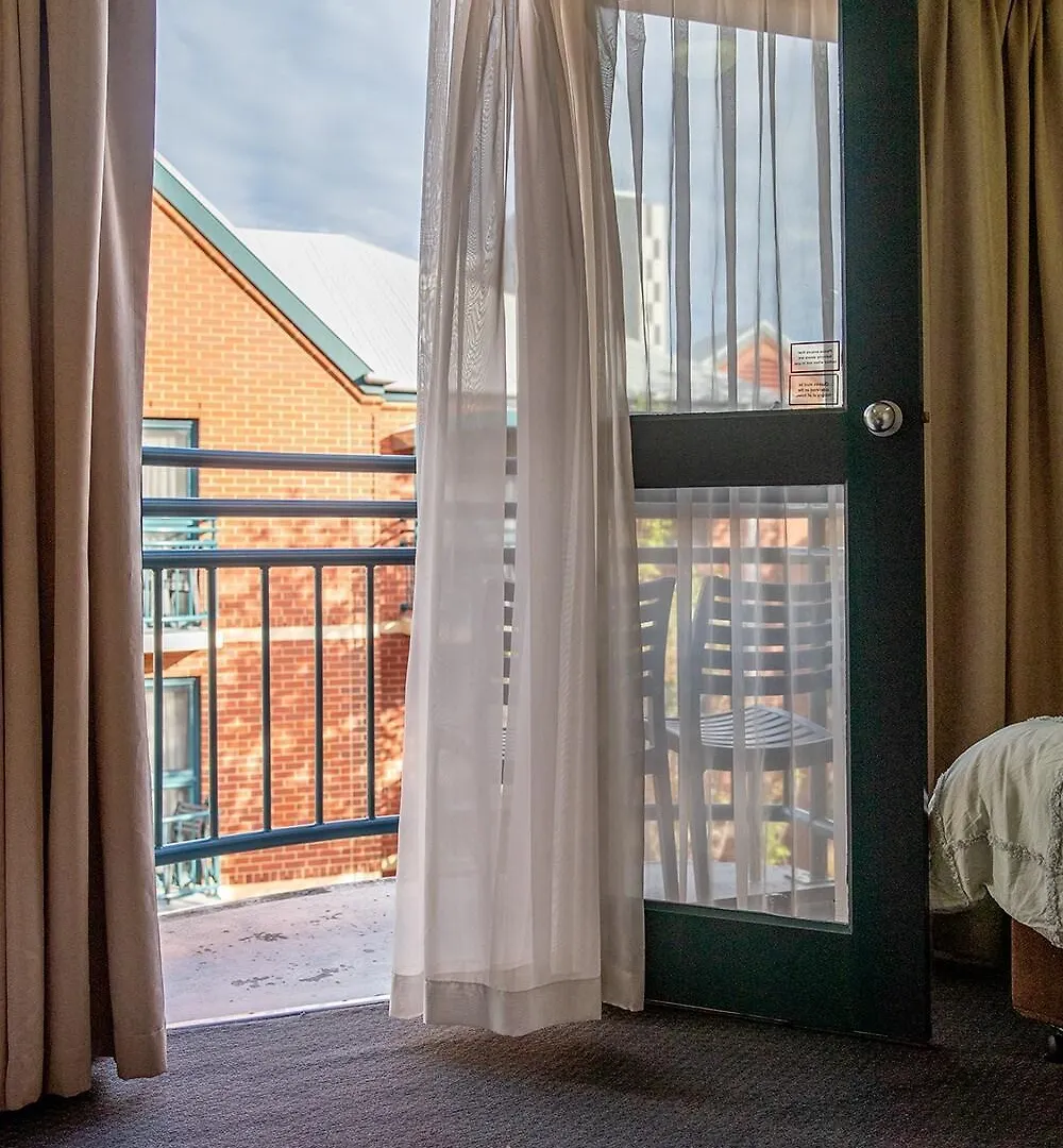 Cozy Resort With Free Parking In Cbd Adelaide Australien